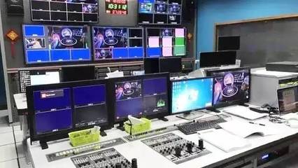 羅蘭數字音樂教育冠名年度大型少兒電視節目《超級小達人》!
